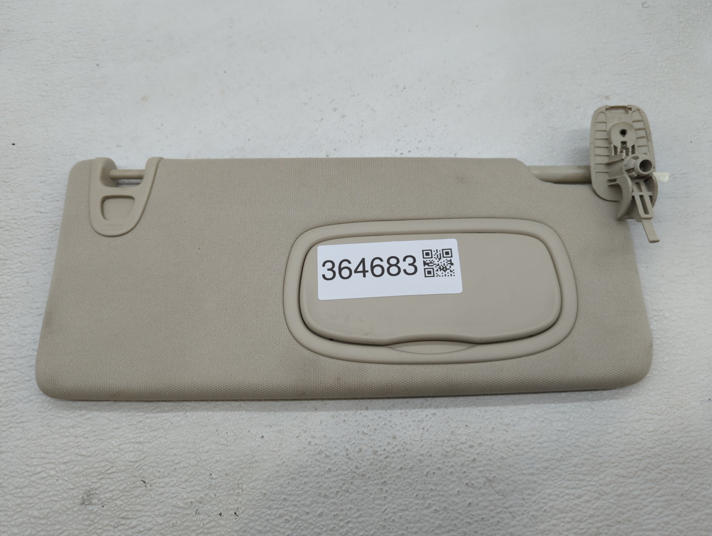 2015 Chrysler 200 Sun Visor Shade Replacement Passenger Right Mirror Fits OEM Used Auto Parts - Oemusedautoparts1.com