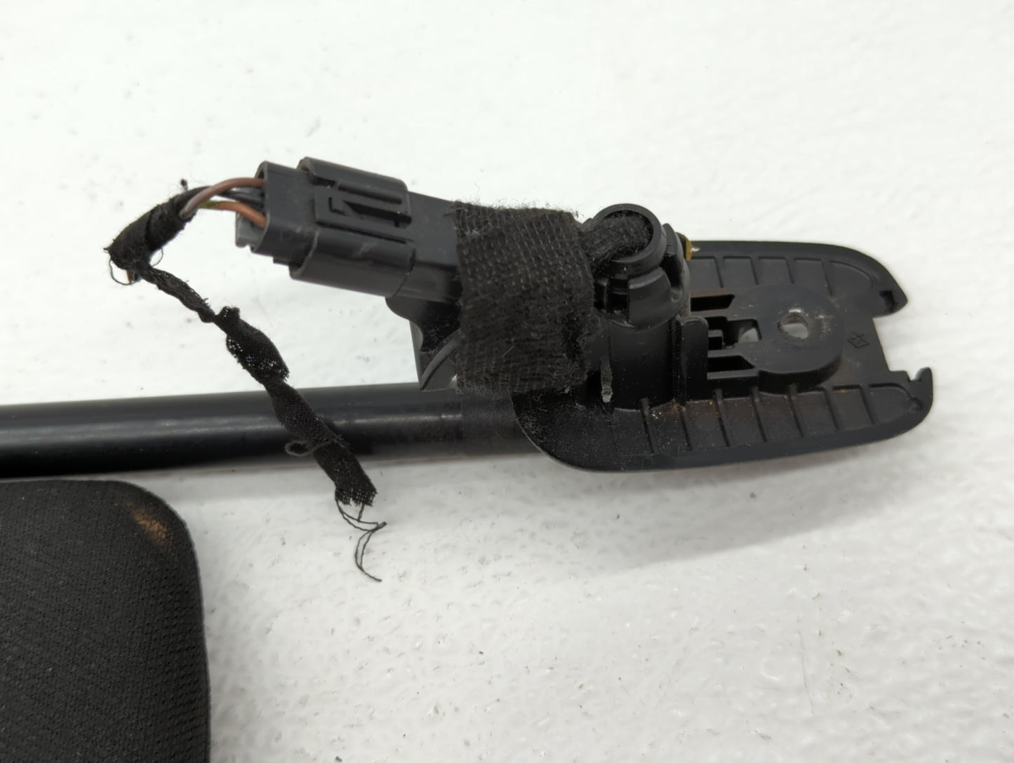 2015 Chrysler 200 Sun Visor Shade Replacement Driver Left Mirror Fits OEM Used Auto Parts - Oemusedautoparts1.com