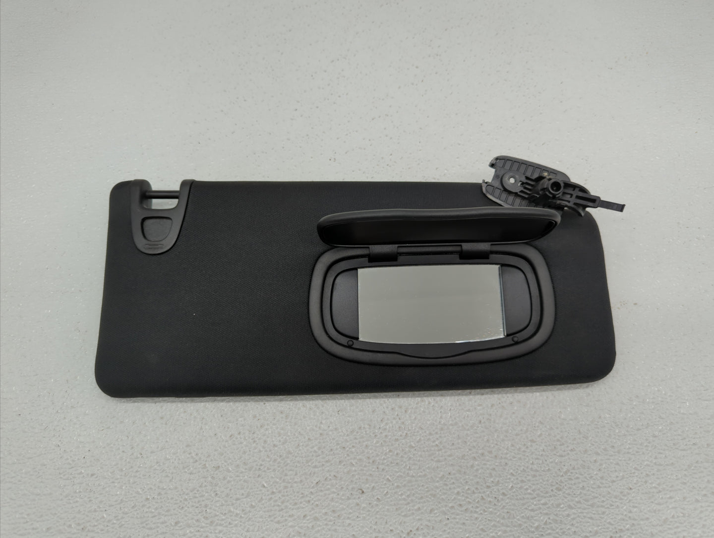 2015 Chrysler 200 Sun Visor Shade Replacement Passenger Right Mirror Fits OEM Used Auto Parts - Oemusedautoparts1.com