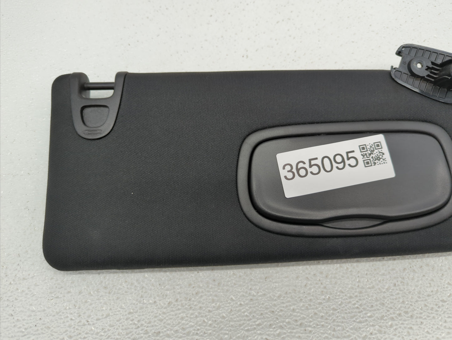 2015 Chrysler 200 Sun Visor Shade Replacement Passenger Right Mirror Fits OEM Used Auto Parts - Oemusedautoparts1.com