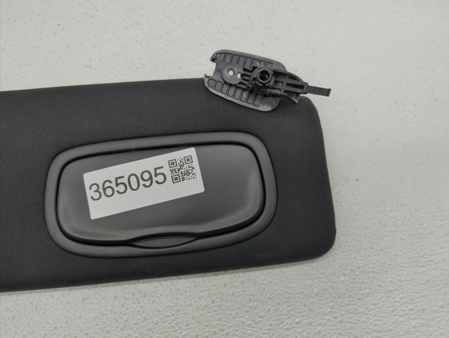 2015 Chrysler 200 Sun Visor Shade Replacement Passenger Right Mirror Fits OEM Used Auto Parts - Oemusedautoparts1.com