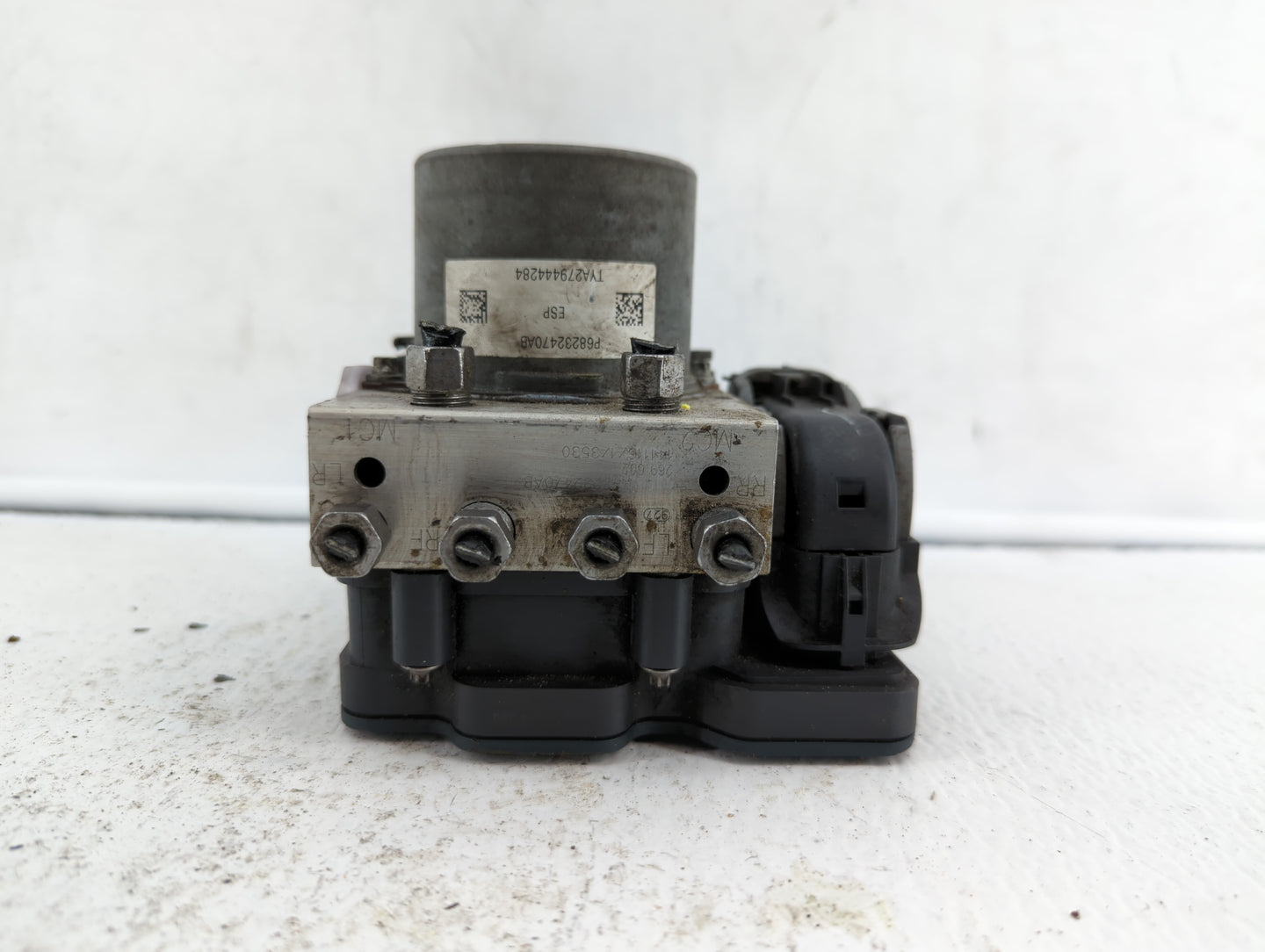 2015 Chrysler 200 ABS Pump Control Module Replacement P/N:68158890AC 68234916AA, 04861661AB, 04861661AA, 68232470AB Fits OEM