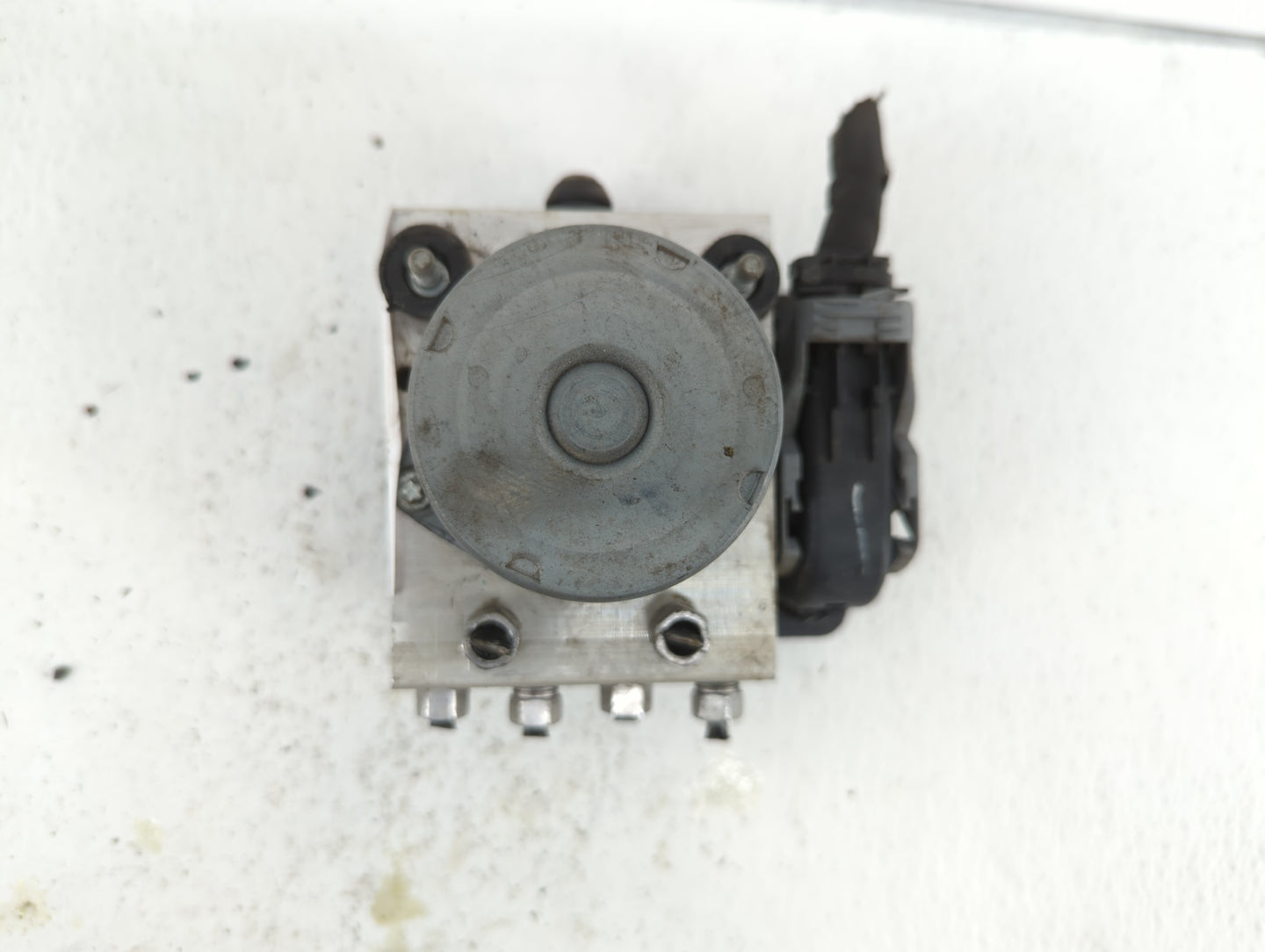 2015 Chrysler 200 ABS Pump Control Module Replacement P/N:68158890AC 68234916AA, 04861661AB, 04861661AA, 68232470AB Fits OEM
