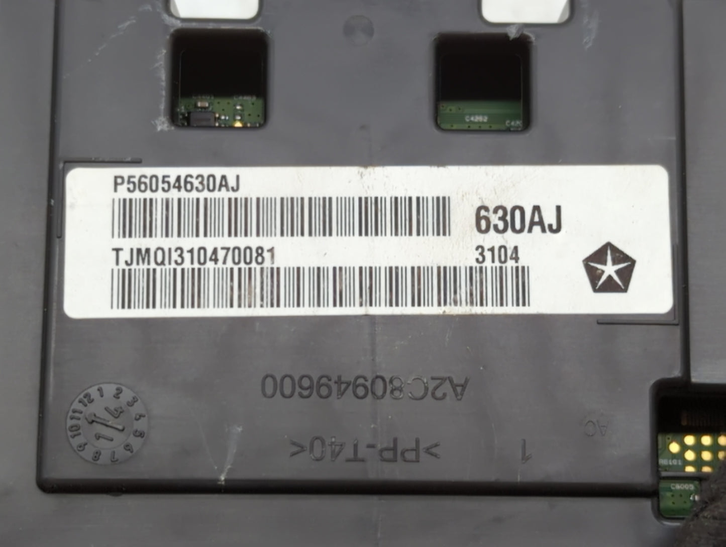 2015 Chrysler 200 Instrument Cluster Speedometer Gauges P/N:P56054630AJ P56054630AI Fits OEM Used Auto Parts - Oemusedautopa