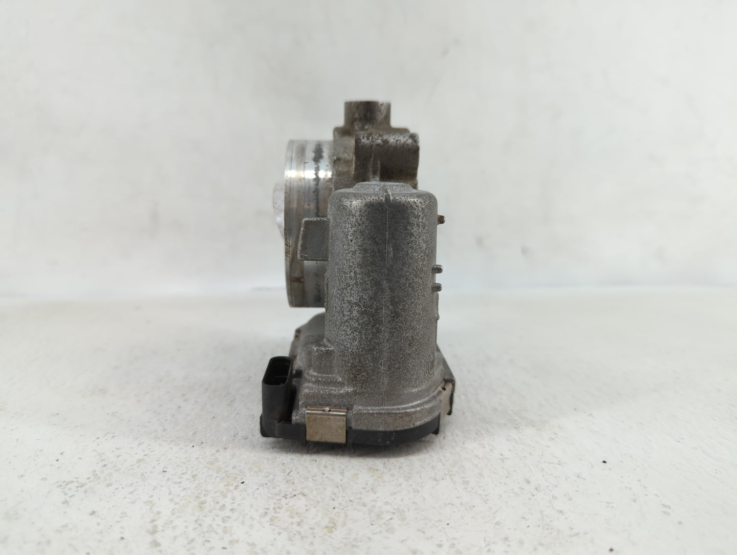 2011-2017 Chrysler 200 Throttle Body P/N:05184349AD 05184349AC Fits Fits 2011 2012 2013 2014 2015 2016 2017 2018 2019 OEM Us