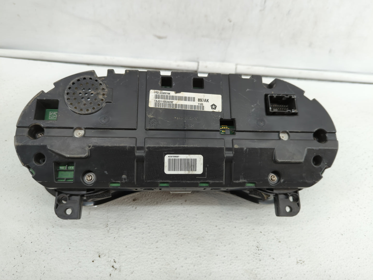 2015 Chrysler 200 Instrument Cluster Speedometer Gauges P/N:P68105897AH P68105897AI, P68105897AK, P68105897AJ Fits OEM Used 