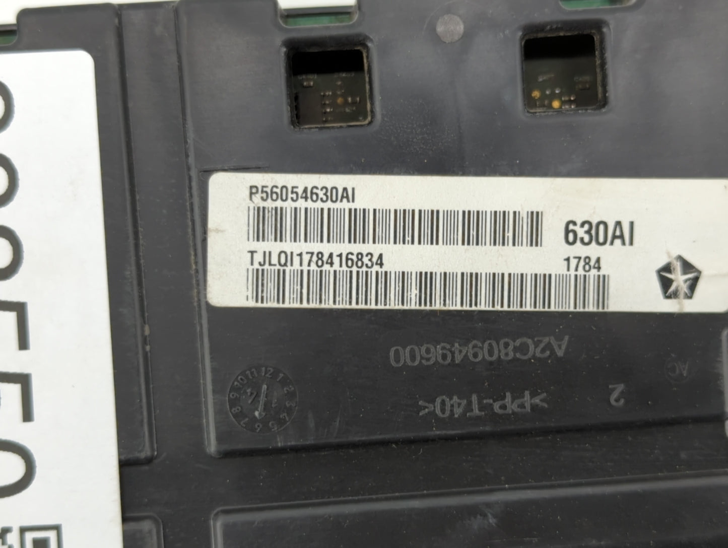 2015 Chrysler 200 Instrument Cluster Speedometer Gauges P/N:P56054630AJ P56054630AI Fits OEM Used Auto Parts - Oemusedautopa