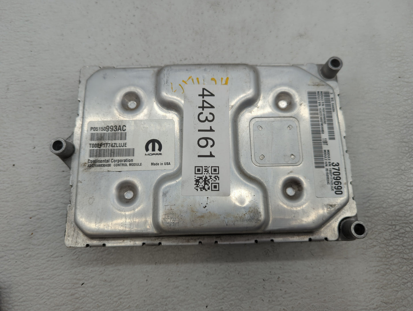 2015 Chrysler 200 PCM Engine Control Computer ECU ECM PCU OEM P/N:P68102888AG P68102888AC, P05150993AC, P68102888AF Fits OEM