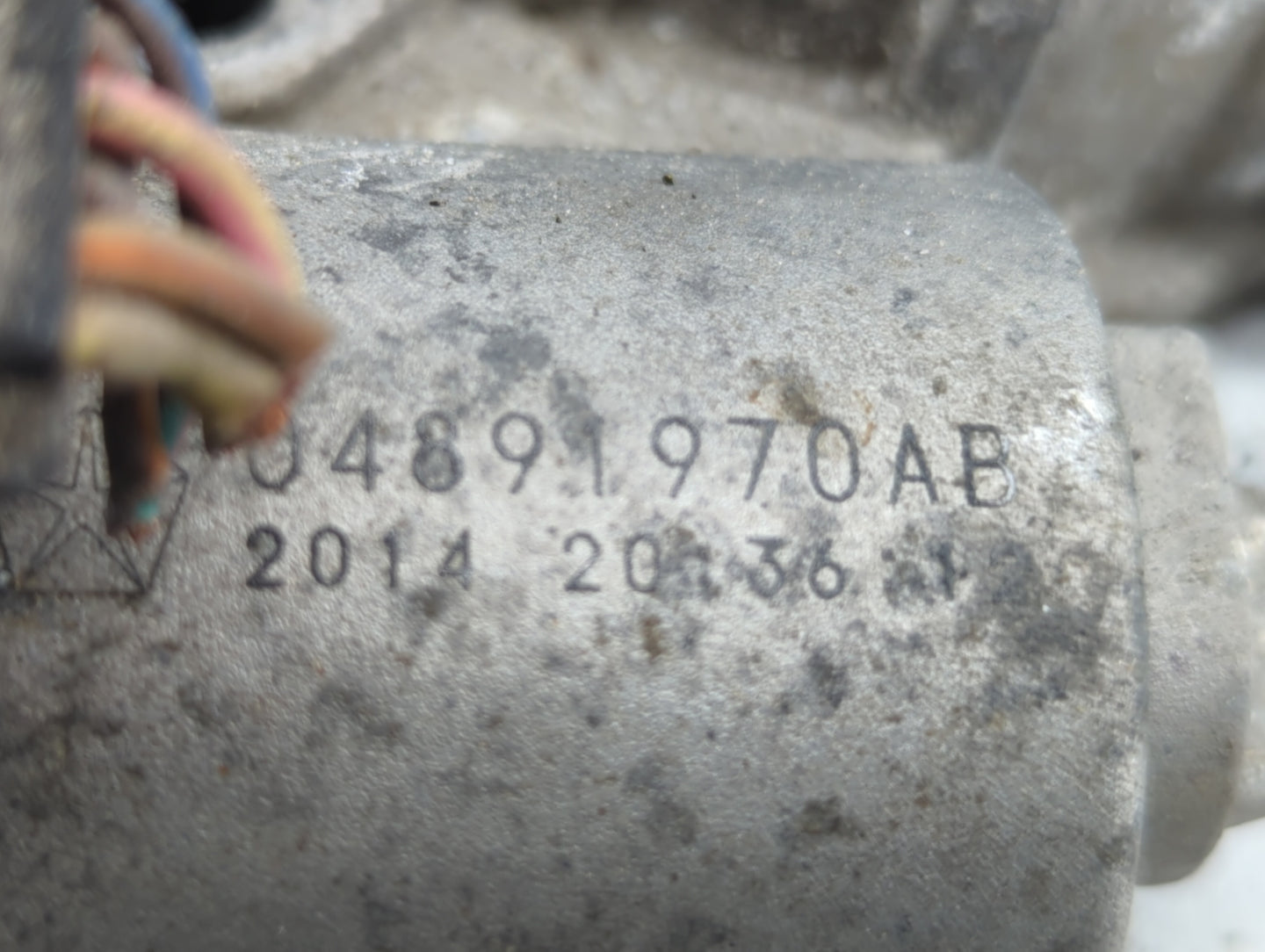 2015-2017 Chrysler 200 Throttle Body P/N:04891970AB Fits Fits 2014 2015 2016 2017 2018 2019 2020 2021 2022 OEM Used Auto Par