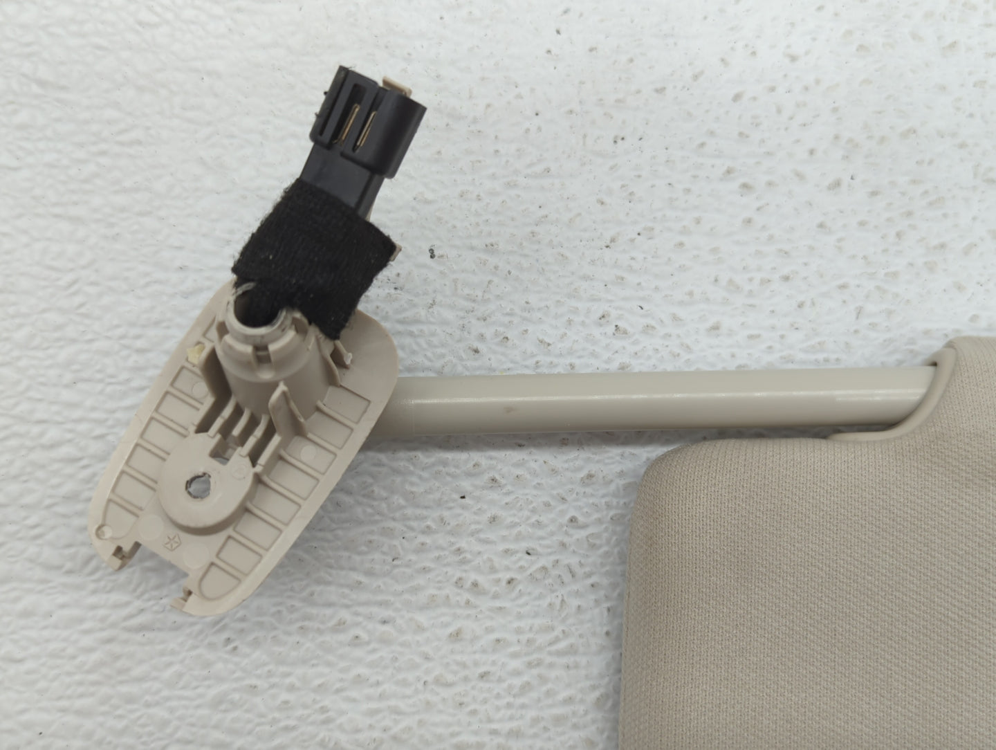 2015 Chrysler 200 Sun Visor Shade Replacement Passenger Right Mirror Fits OEM Used Auto Parts - Oemusedautoparts1.com