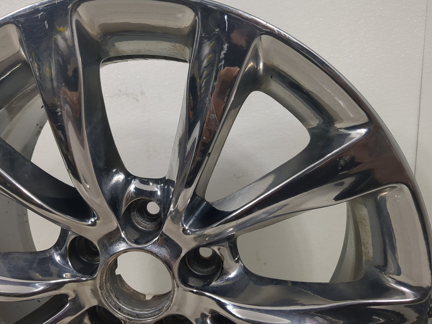 2015-2017 Chrysler 200 Oem Wheel Rim 5000360 - Oemusedautoparts1.com