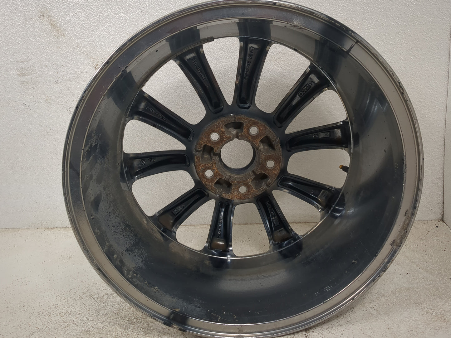 2015-2017 Chrysler 200 Oem Wheel Rim 5000360 - Oemusedautoparts1.com