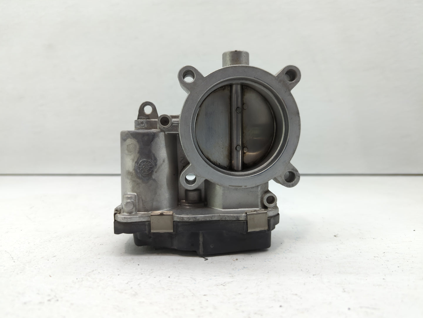 2015-2017 Chrysler 200 Throttle Body P/N:20211214 Fits Fits 2014 2015 2016 2017 2018 2019 2020 2021 2022 OEM Used Auto Parts