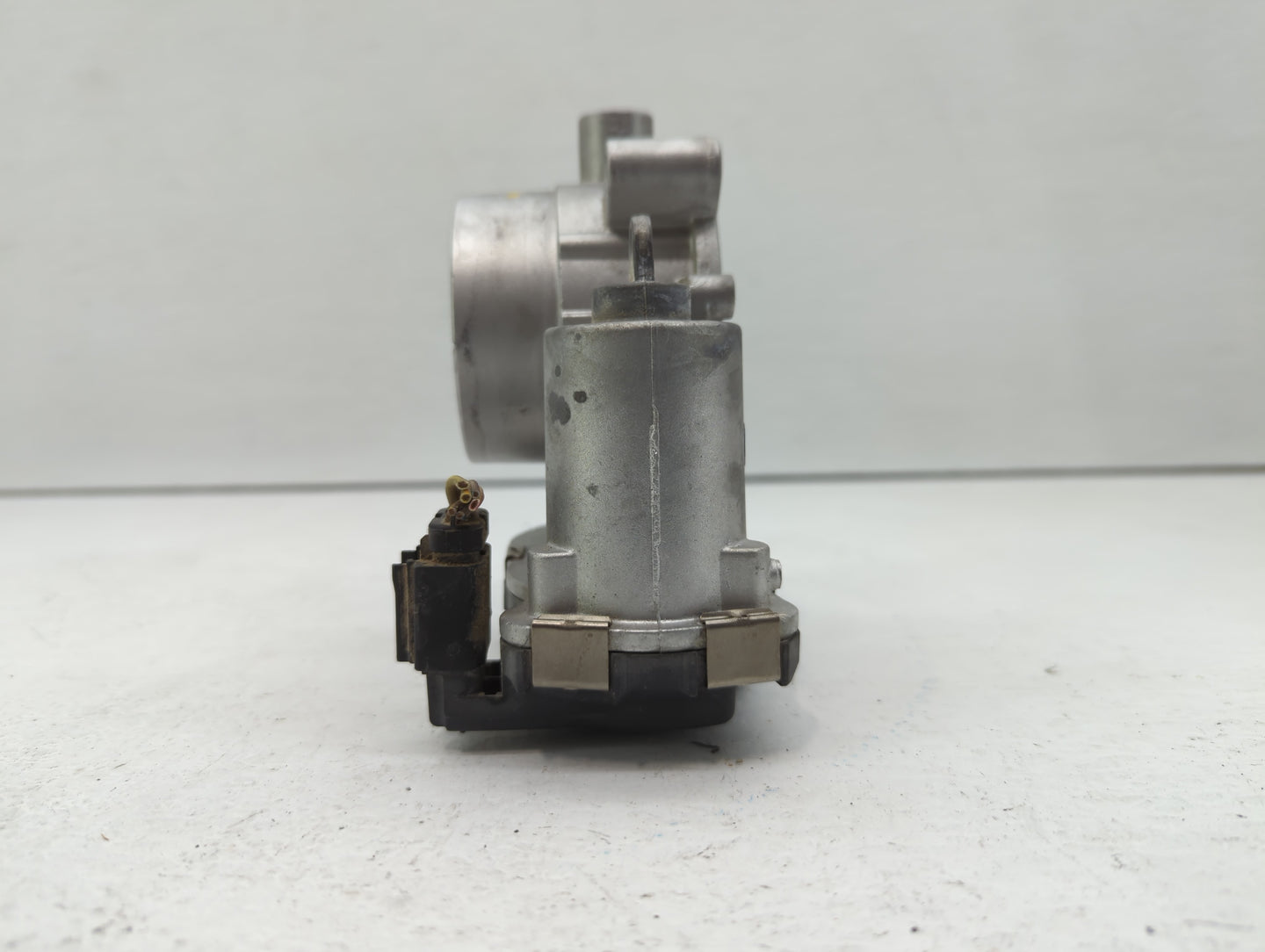 2015-2017 Chrysler 200 Throttle Body P/N:20211214 Fits Fits 2014 2015 2016 2017 2018 2019 2020 2021 2022 OEM Used Auto Parts