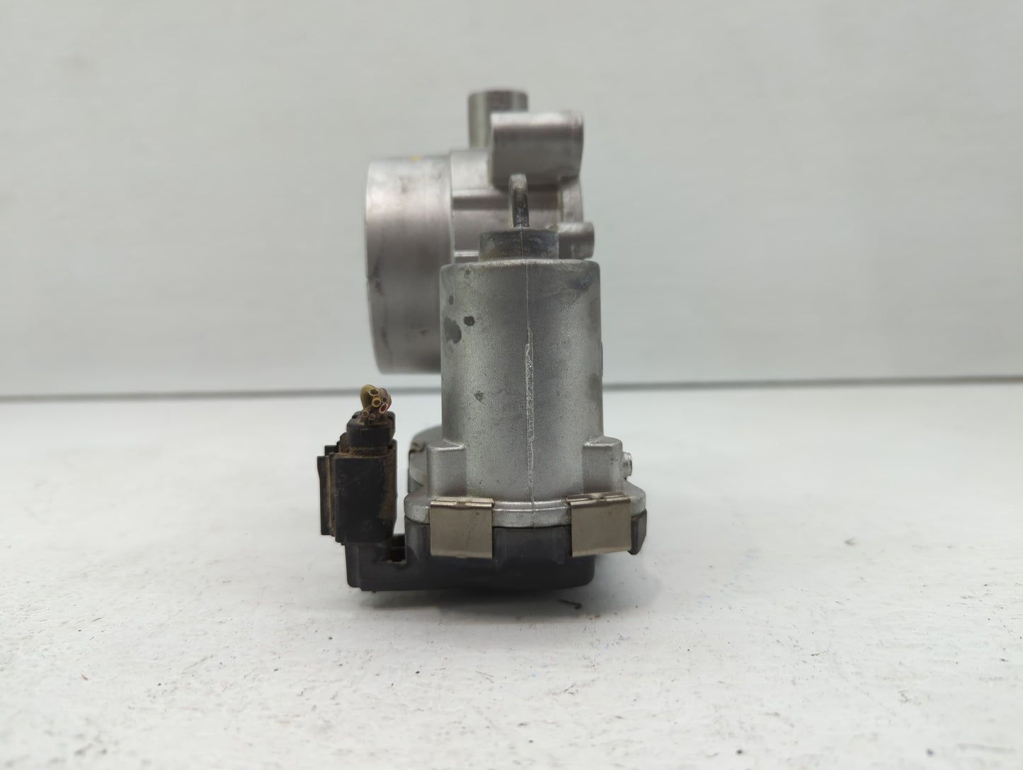 2015-2017 Chrysler 200 Throttle Body P/N:20211214 Fits Fits 2014 2015 2016 2017 2018 2019 2020 2021 2022 OEM Used Auto Parts