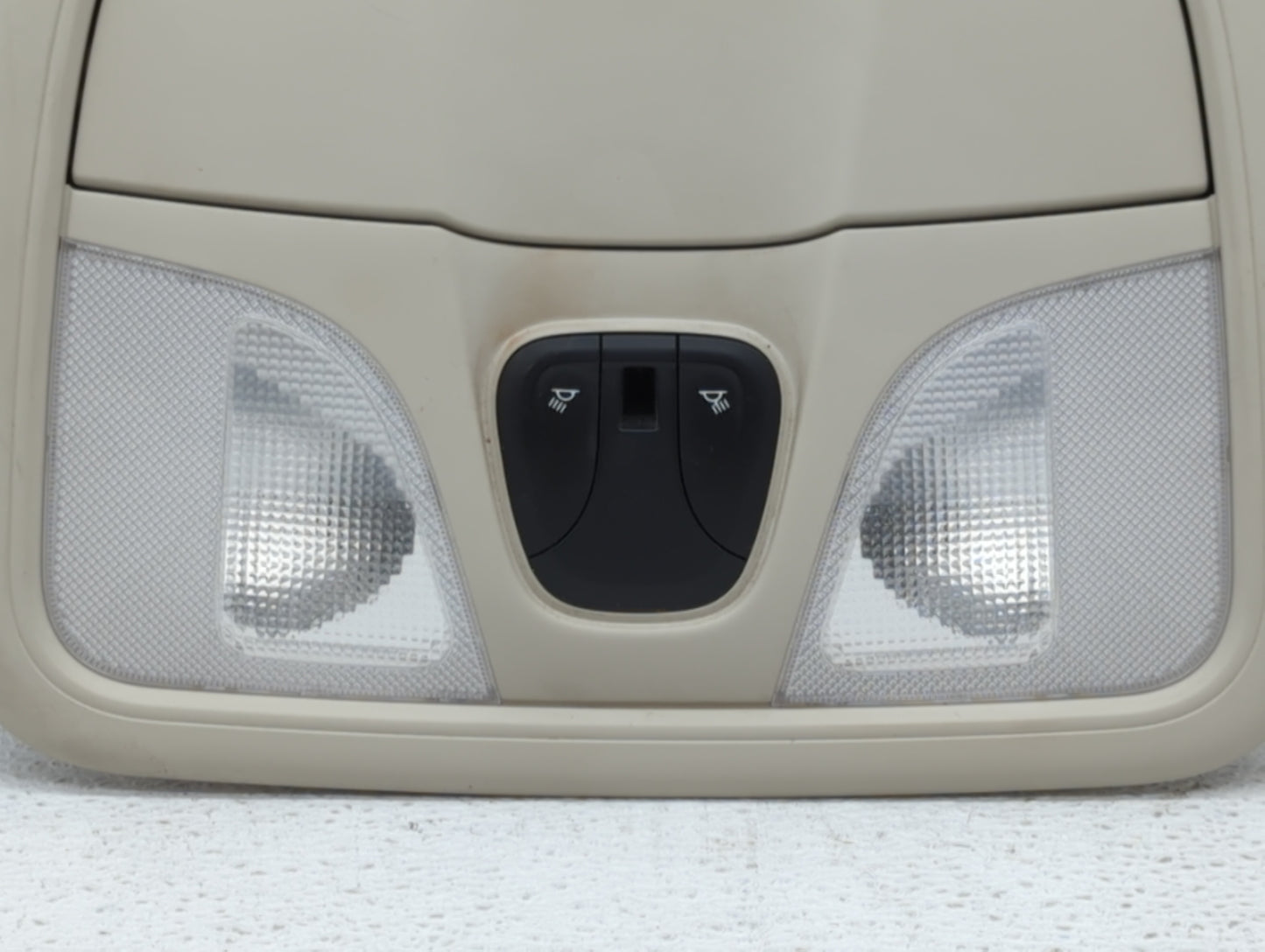 2015-2017 Chrysler 200 Overhead Roof Console Light Beige 513429 - Oemusedautoparts1.com