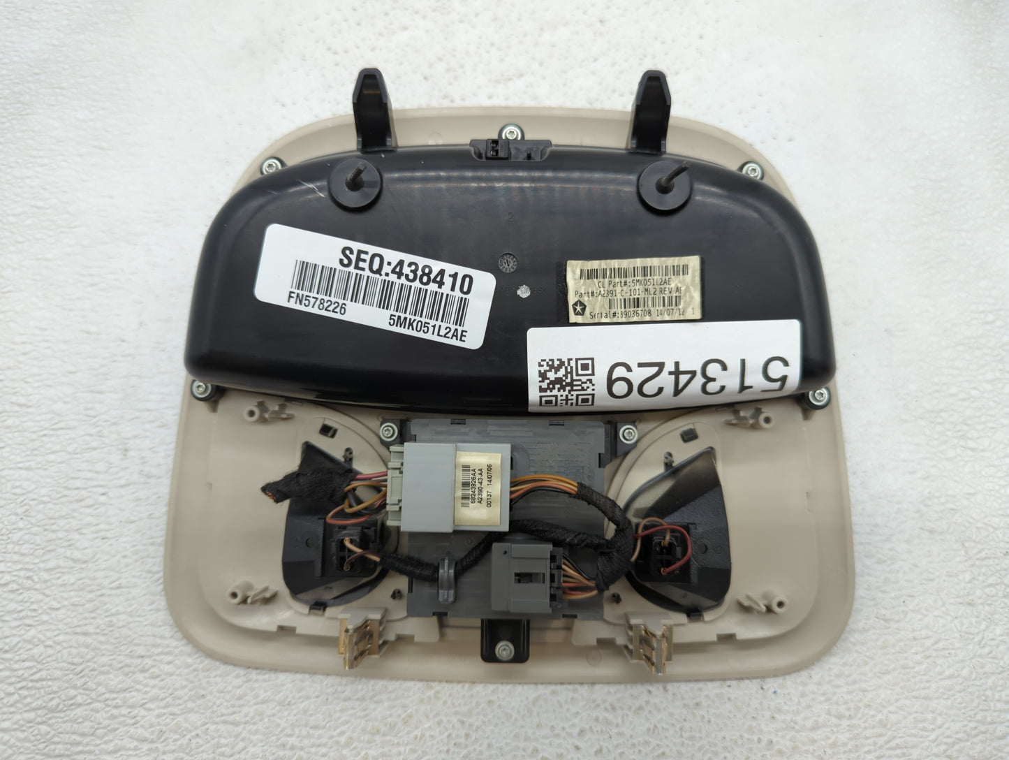 2015-2017 Chrysler 200 Overhead Roof Console Light Beige 513429 - Oemusedautoparts1.com