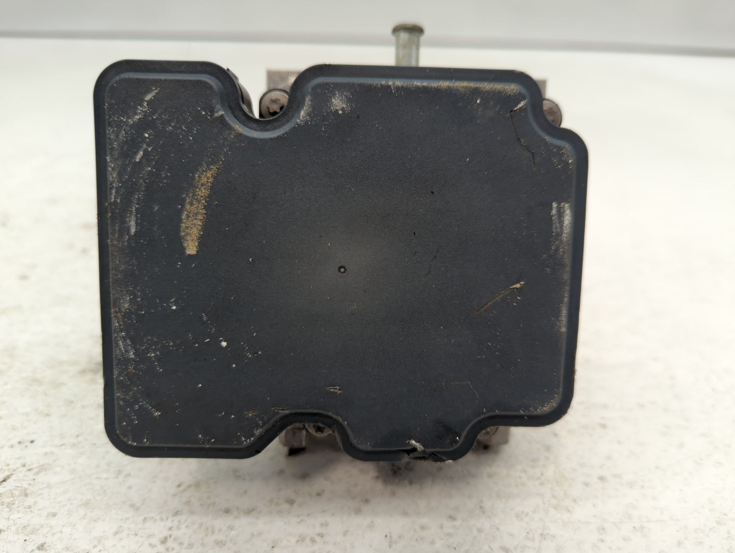 2015 Chrysler 200 ABS Pump Control Module Replacement P/N:68232470AB Fits OEM Used Auto Parts - Oemusedautoparts1.com