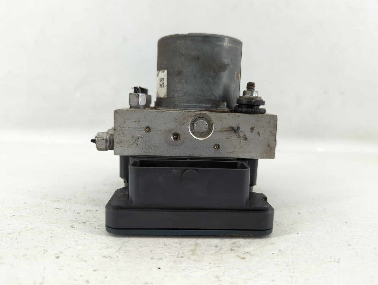 2015 Chrysler 200 ABS Pump Control Module Replacement P/N:P68158890AC Fits OEM Used Auto Parts - Oemusedautoparts1.com