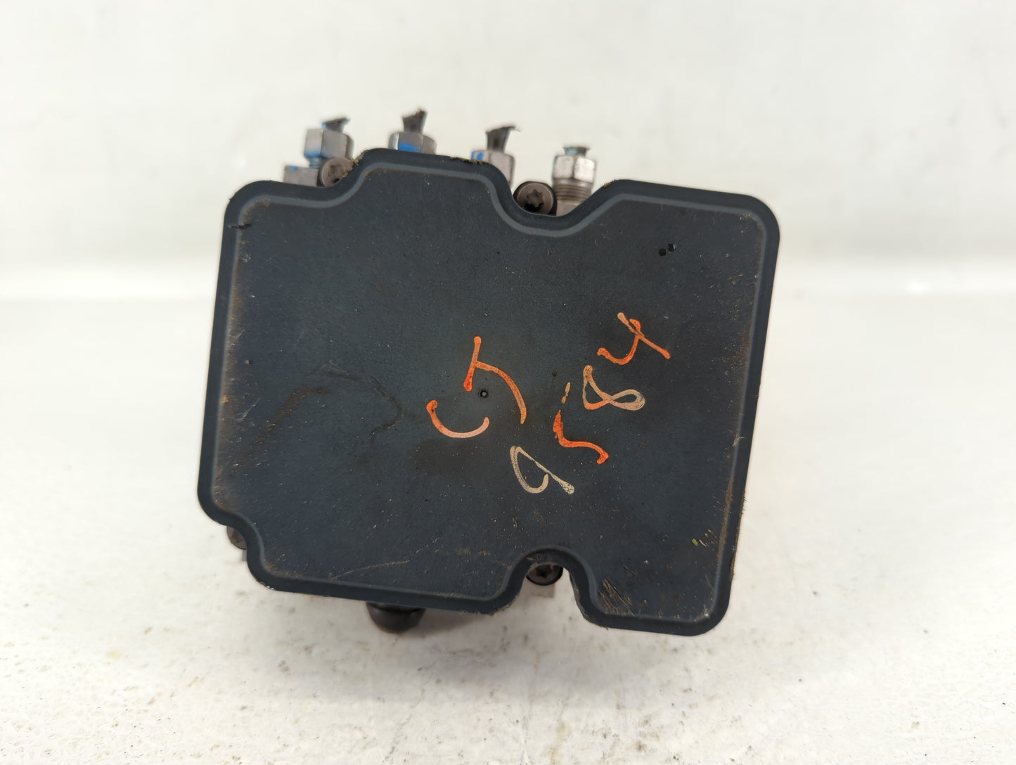 2015 Chrysler 200 ABS Pump Control Module Replacement P/N:P68158890AC Fits OEM Used Auto Parts - Oemusedautoparts1.com