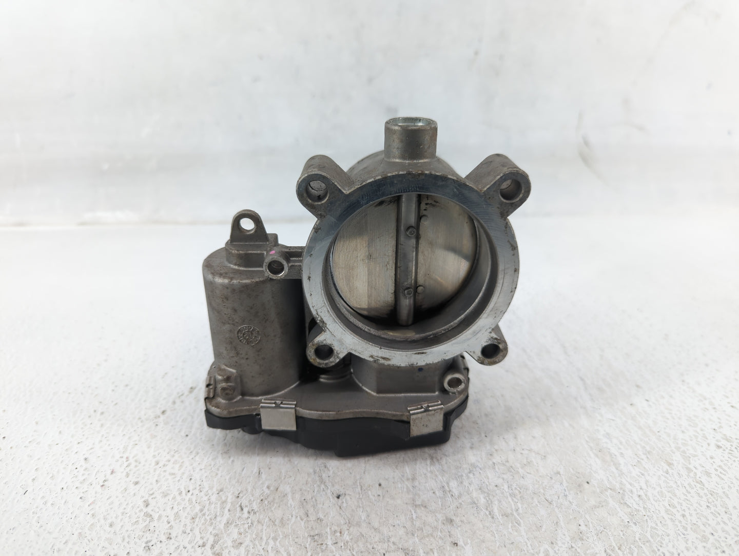 2015-2017 Chrysler 200 Throttle Body Fits Fits 2014 2015 2016 2017 2018 2019 2020 2021 2022 OEM Used Auto Parts - Oemusedaut