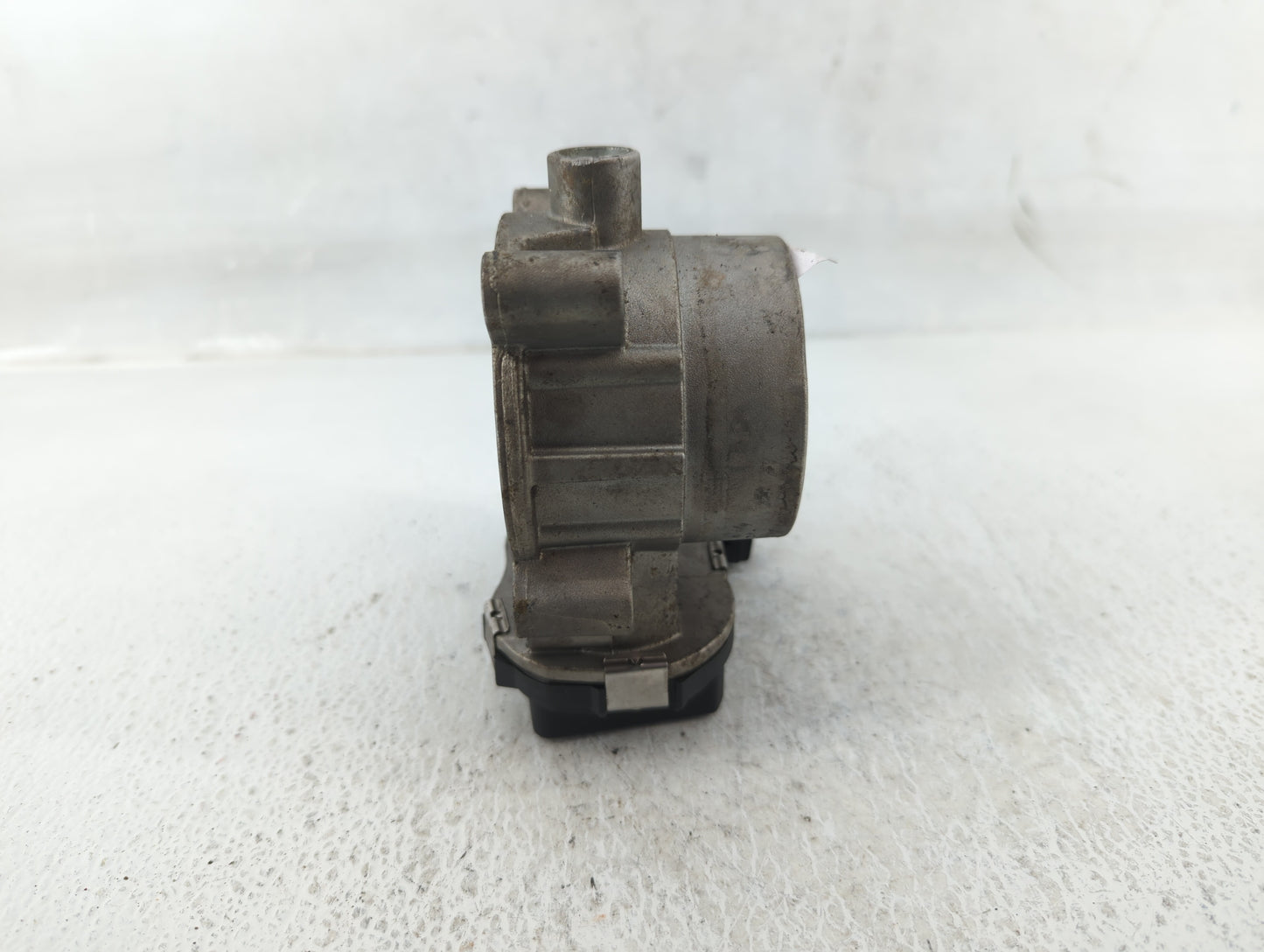 2015-2017 Chrysler 200 Throttle Body Fits Fits 2014 2015 2016 2017 2018 2019 2020 2021 2022 OEM Used Auto Parts - Oemusedaut