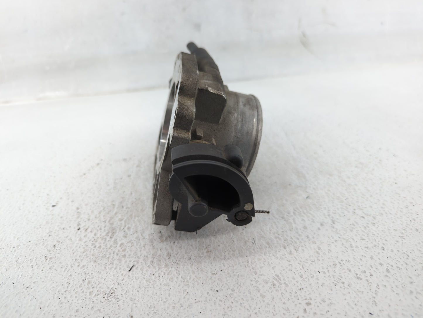 2015-2017 Chrysler 200 Throttle Body Fits Fits 2014 2015 2016 2017 2018 2019 2020 2021 2022 OEM Used Auto Parts - Oemusedaut