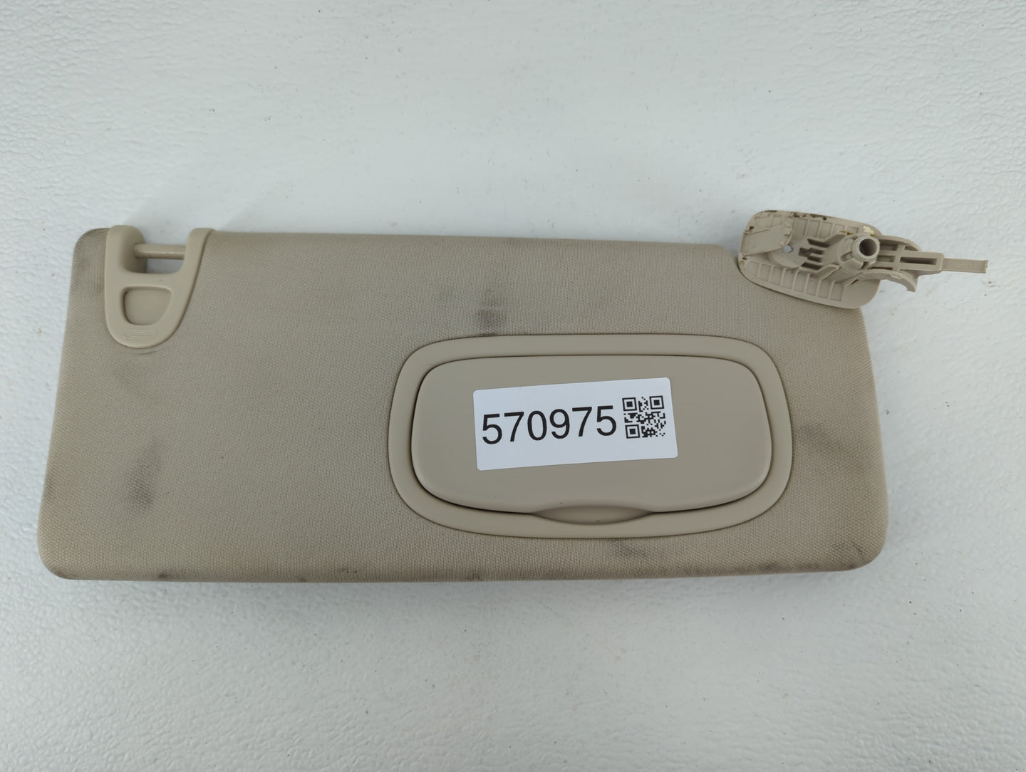 2015 Chrysler 200 Sun Visor Shade Replacement Passenger Right Mirror Fits OEM Used Auto Parts - Oemusedautoparts1.com