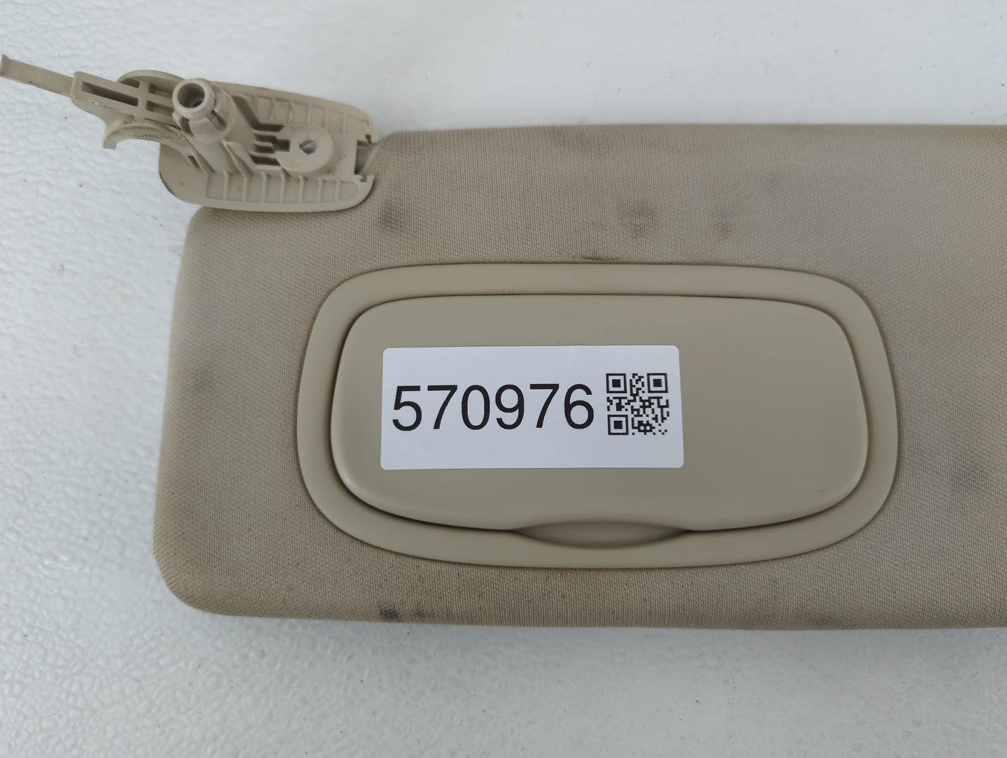 2015 Chrysler 200 Sun Visor Shade Replacement Driver Left Mirror Fits OEM Used Auto Parts - Oemusedautoparts1.com
