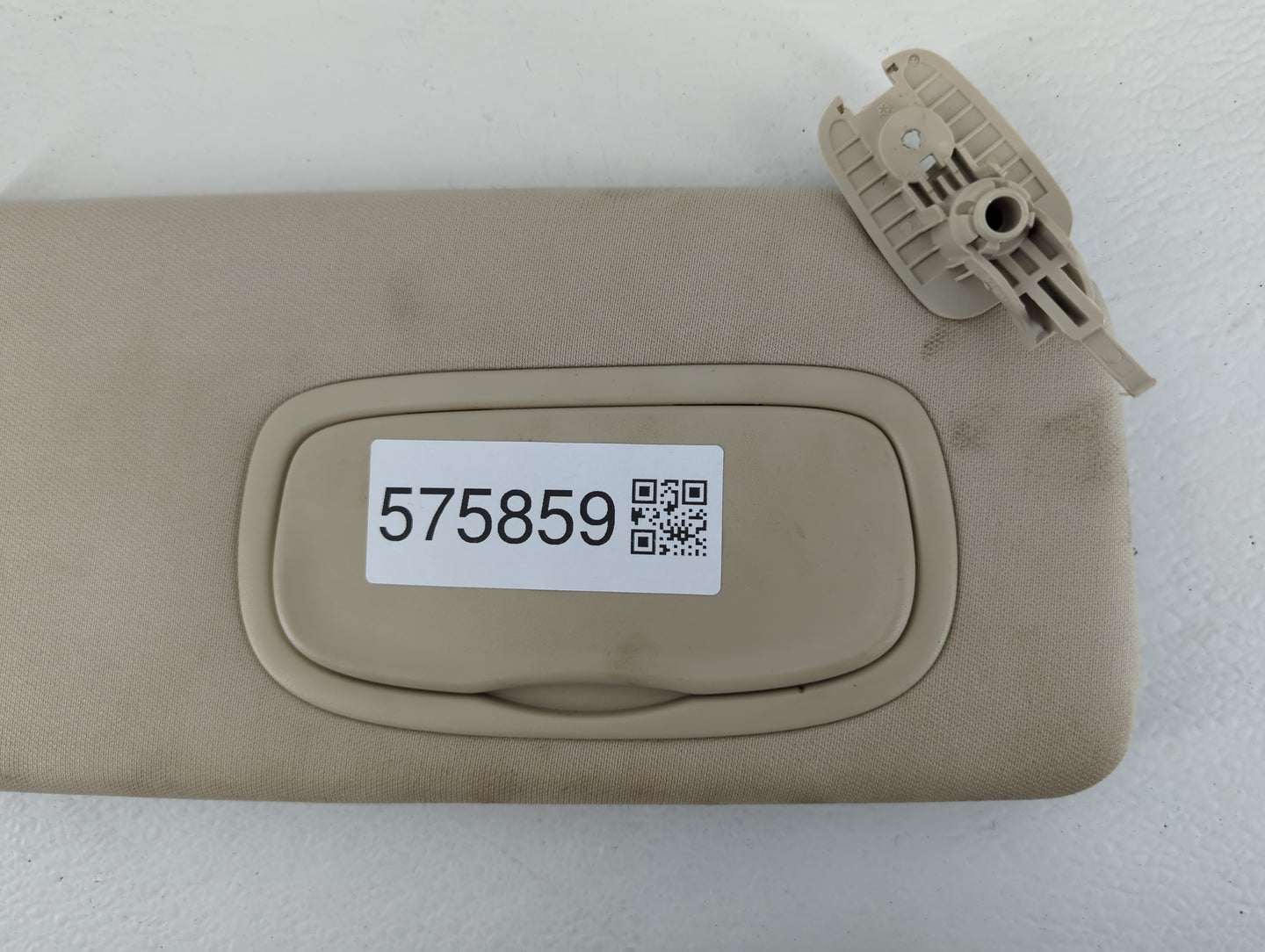 2015 Chrysler 200 Sun Visor Shade Replacement Passenger Right Mirror Fits OEM Used Auto Parts - Oemusedautoparts1.com