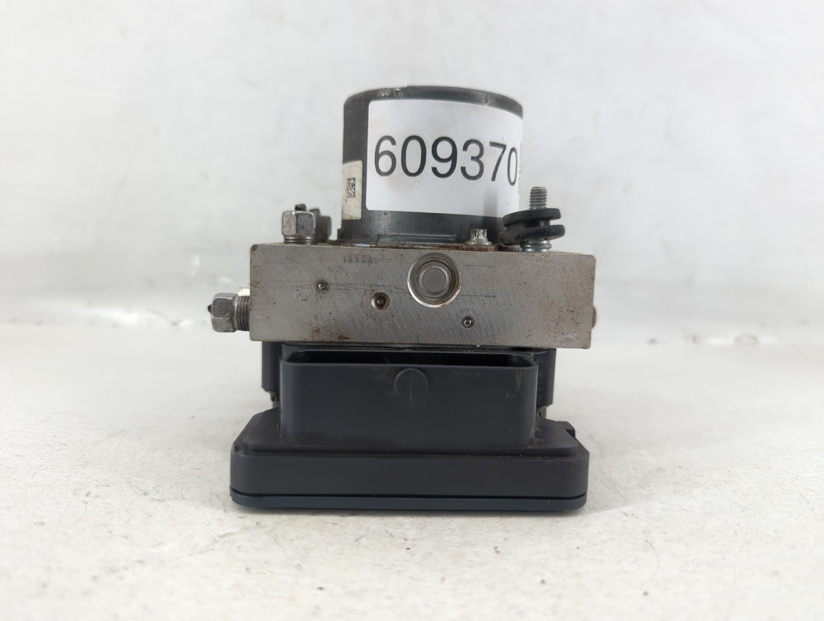 2015 Chrysler 200 Anti-Lock Brake ABS Pump Module Actuator OEM P/N:68232470AB P68158890AC Fits OEM Used Auto Parts - Oemused