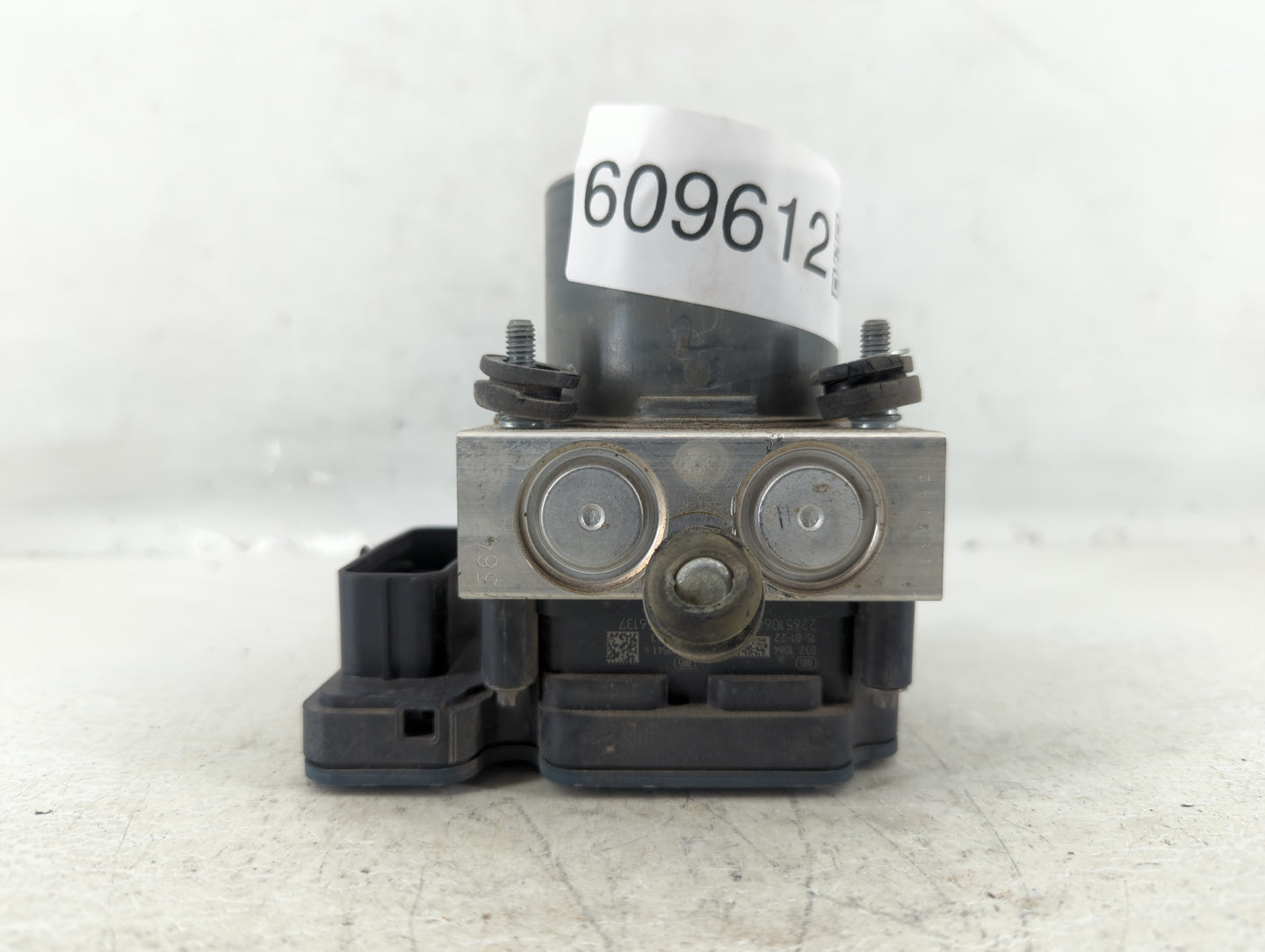 2015 Chrysler 200 ABS Pump Control Module Replacement P/N:P68232471AB Fits OEM Used Auto Parts - Oemusedautoparts1.com