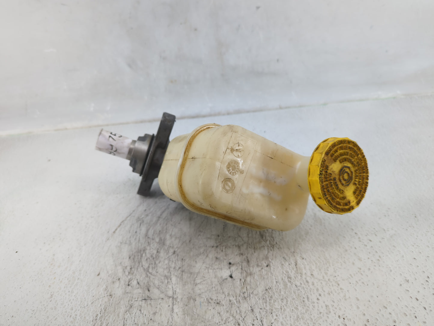 Chrysler 200 Brake Master Cylinder - Oemusedautoparts1.com