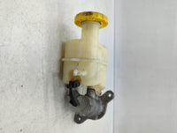 2015-2017 Chrysler 200 Brake Master Cylinder - Oemusedautoparts1.com