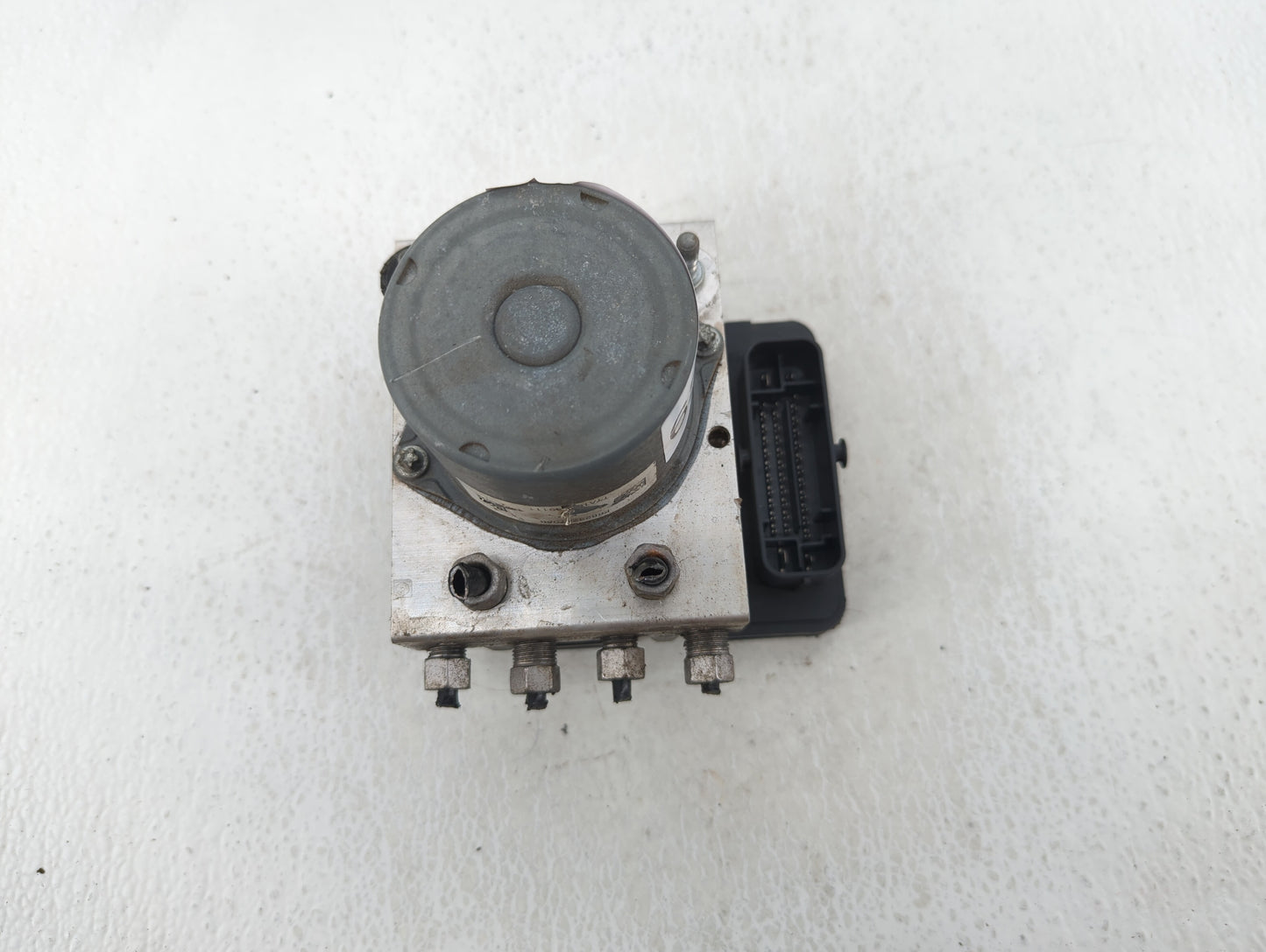 2015 Chrysler 200 ABS Pump Control Module Replacement P/N:296 602 68232470AB Fits OEM Used Auto Parts - Oemusedautoparts1.co