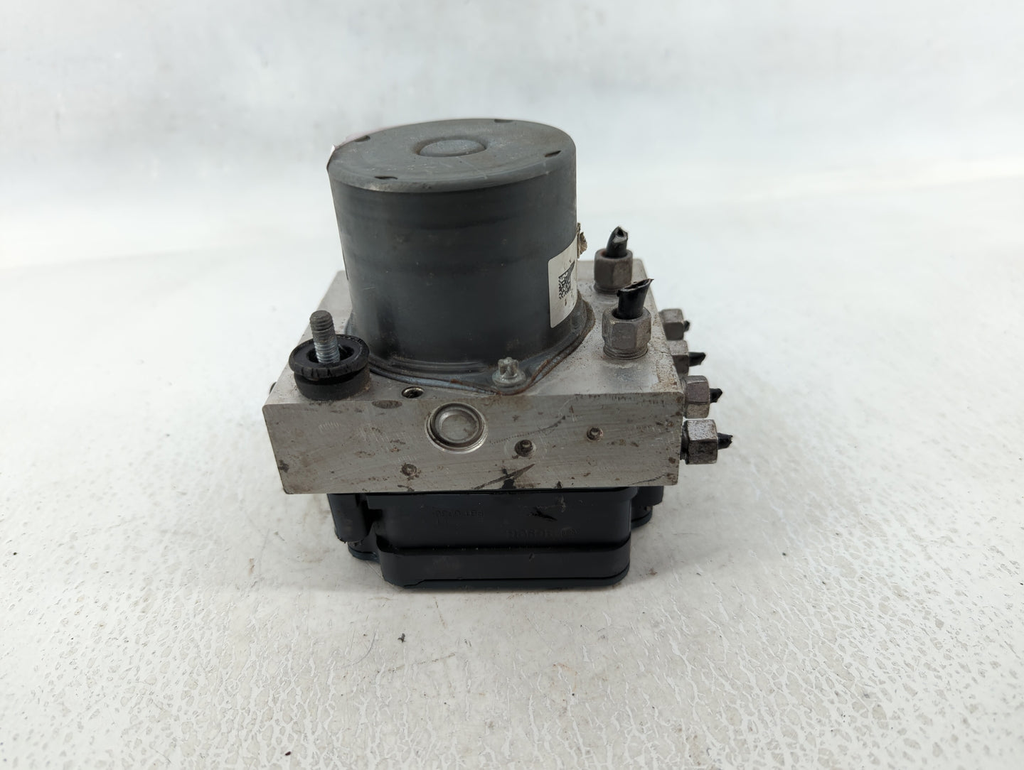2015 Chrysler 200 ABS Pump Control Module Replacement P/N:296 602 68232470AB Fits OEM Used Auto Parts - Oemusedautoparts1.co