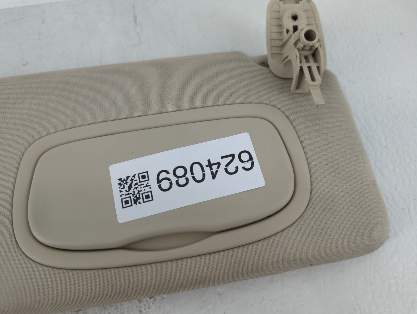 2015 Chrysler 200 Sun Visor Shade Replacement Passenger Right Mirror Fits OEM Used Auto Parts - Oemusedautoparts1.com