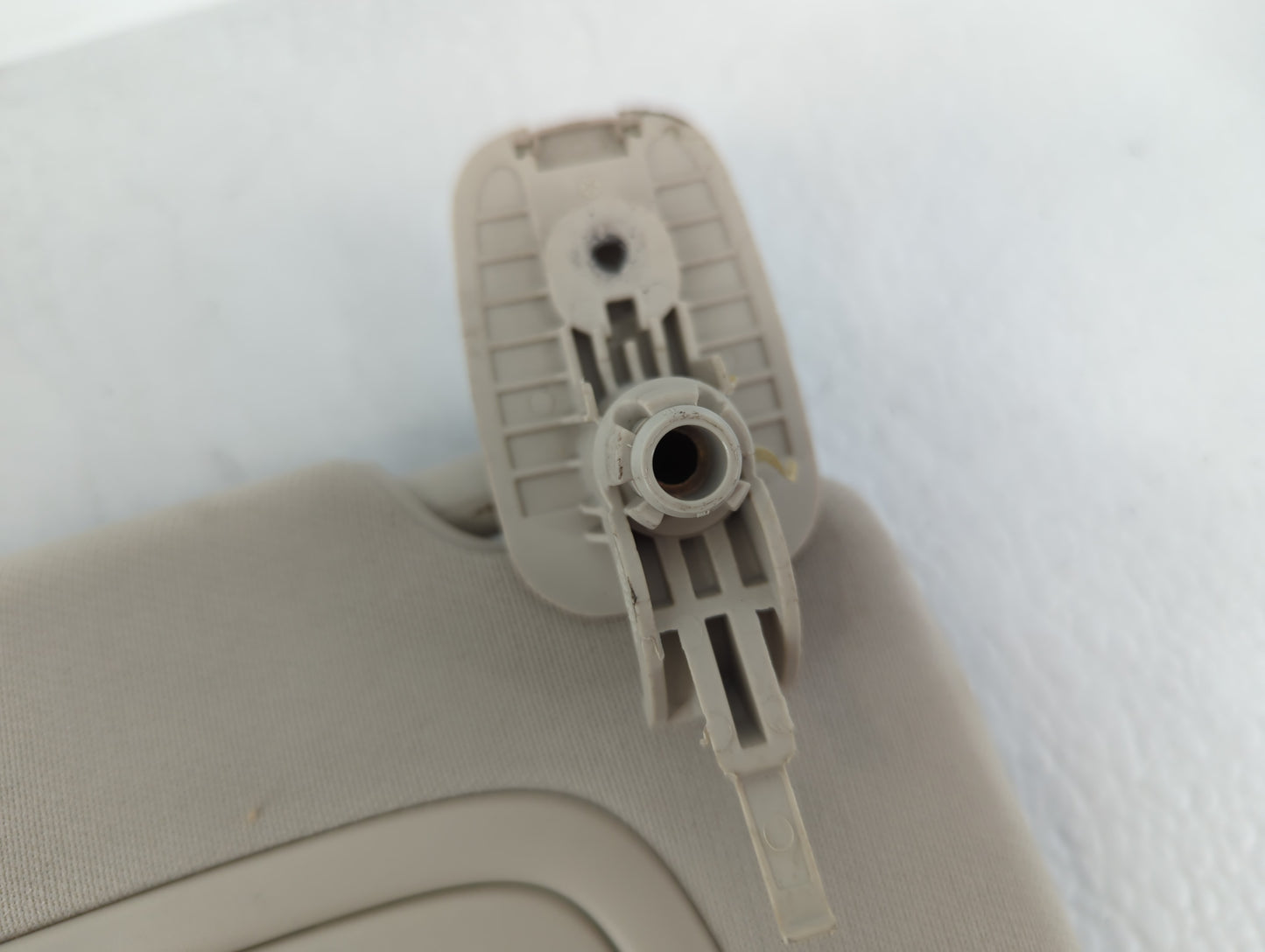 2015 Chrysler 200 Sun Visor Shade Replacement Passenger Right Mirror Fits OEM Used Auto Parts - Oemusedautoparts1.com