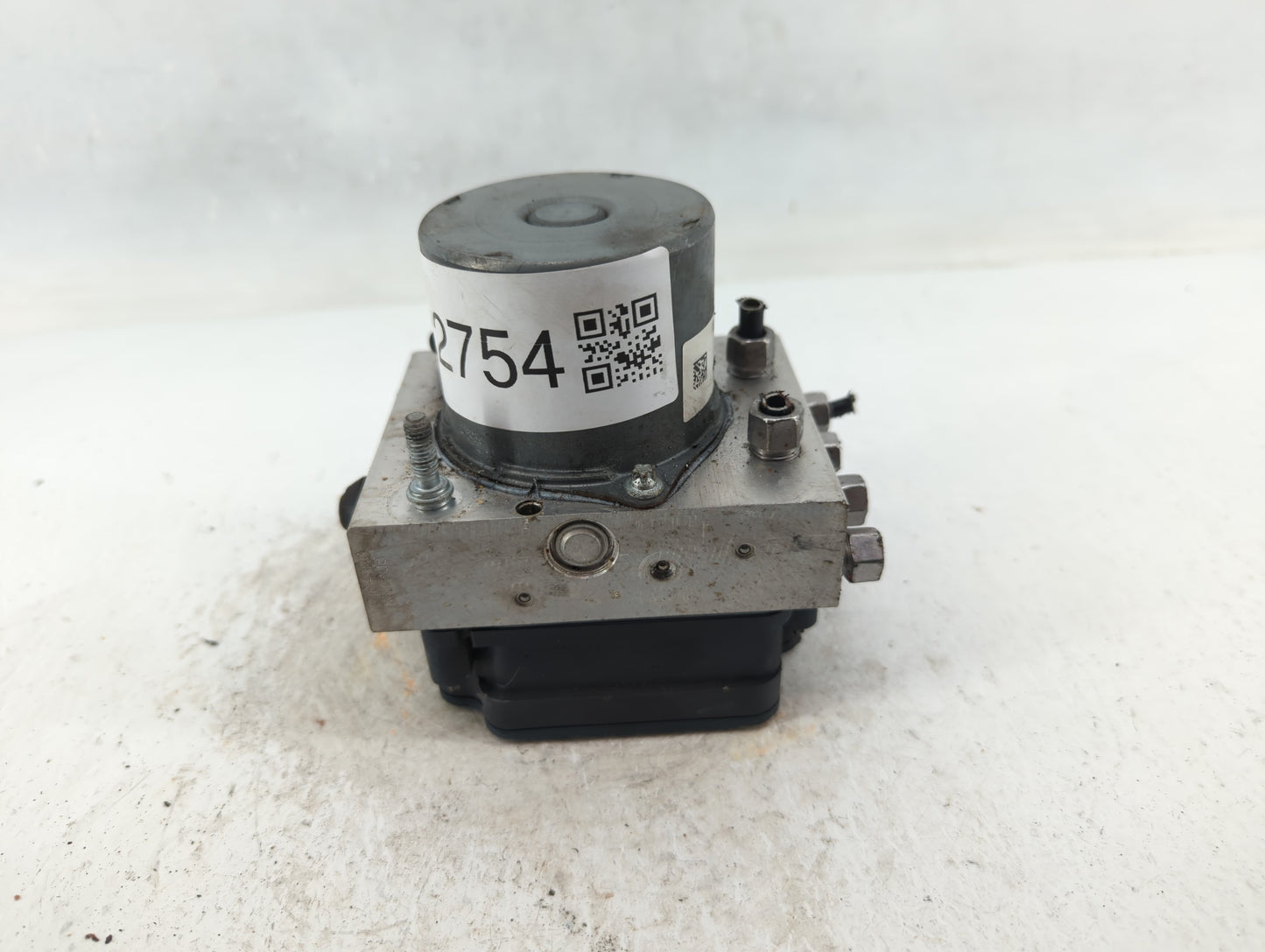 2015 Chrysler 200 ABS Pump Control Module Replacement P/N:269 602 68232470AB Fits OEM Used Auto Parts - Oemusedautoparts1.co