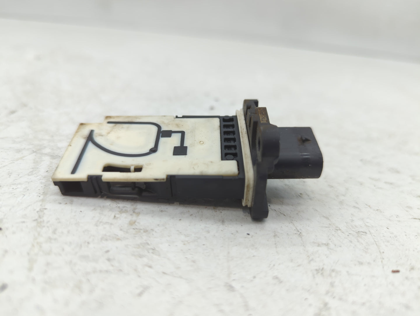 2015-2017 Chrysler 200 Mass Air Flow Meter Maf - Oemusedautoparts1.com