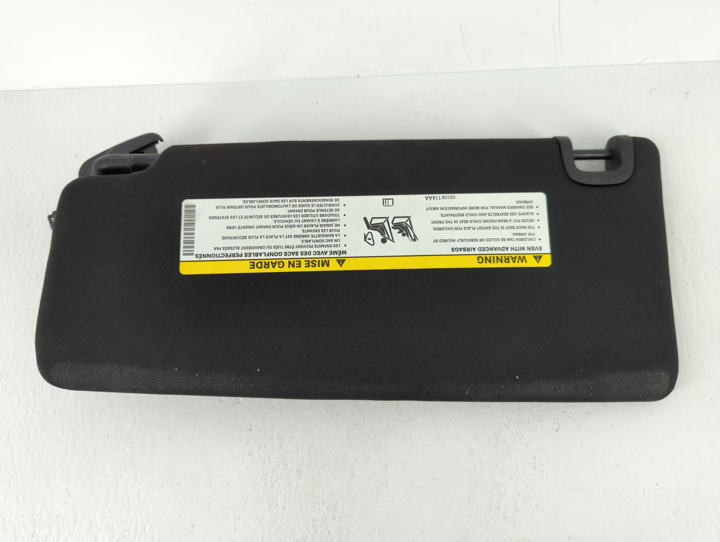 2015 Chrysler 200 Sun Visor Shade Replacement Driver Left Mirror Fits OEM Used Auto Parts - Oemusedautoparts1.com
