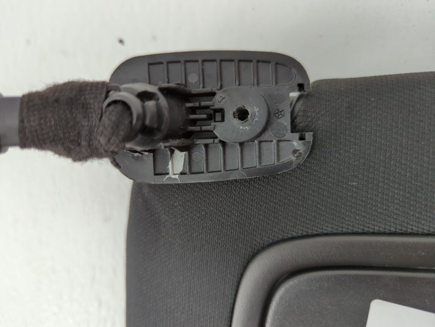 2015 Chrysler 200 Sun Visor Shade Replacement Driver Left Mirror Fits OEM Used Auto Parts - Oemusedautoparts1.com