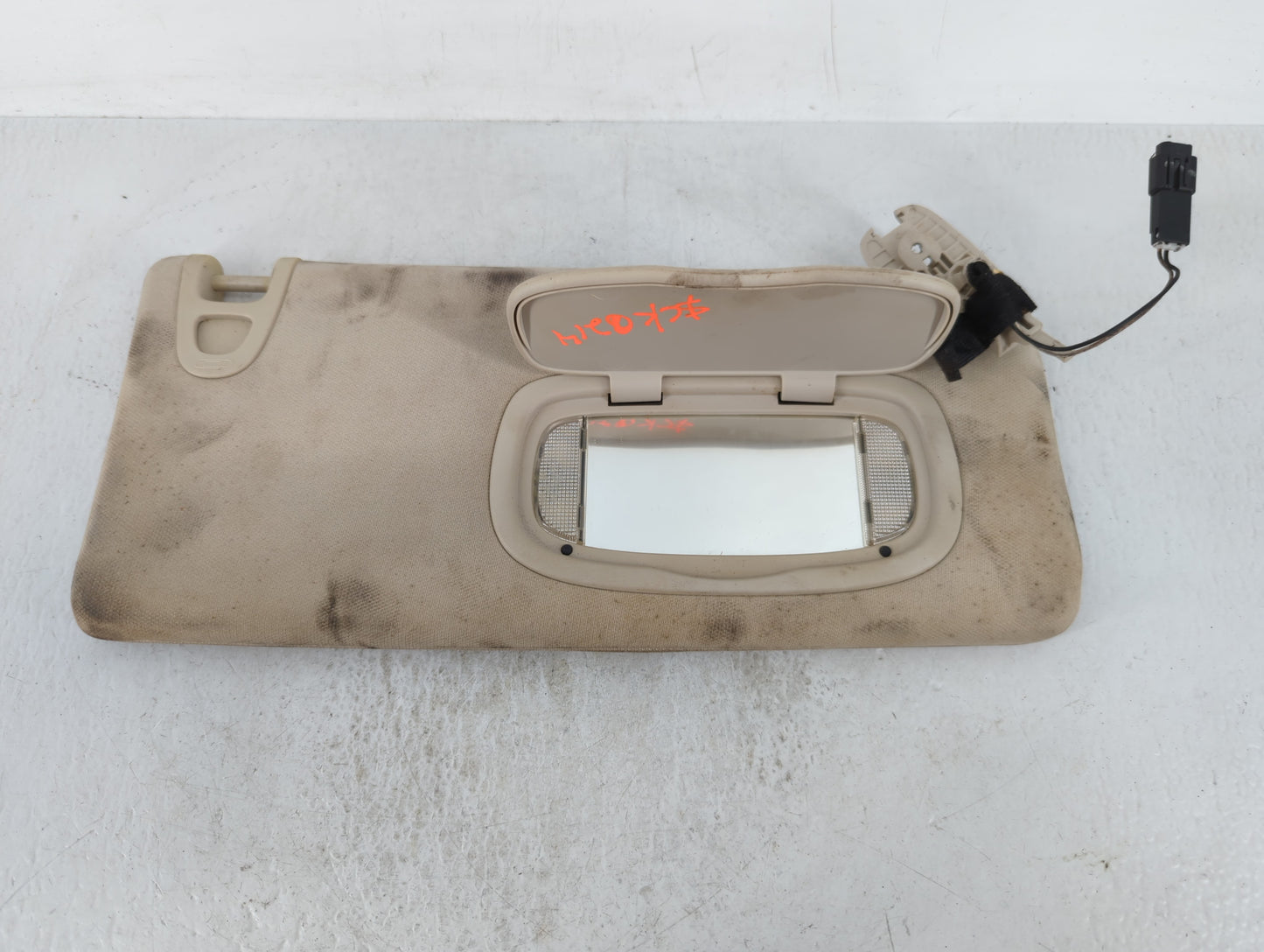 2015 Chrysler 200 Sun Visor Shade Replacement Passenger Right Mirror Fits OEM Used Auto Parts - Oemusedautoparts1.com