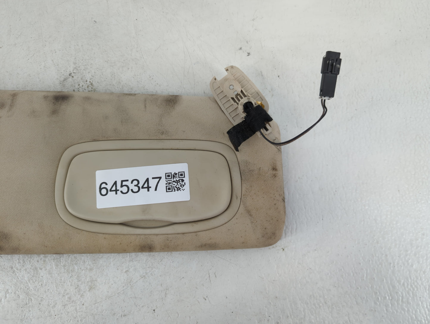 2015 Chrysler 200 Sun Visor Shade Replacement Passenger Right Mirror Fits OEM Used Auto Parts - Oemusedautoparts1.com