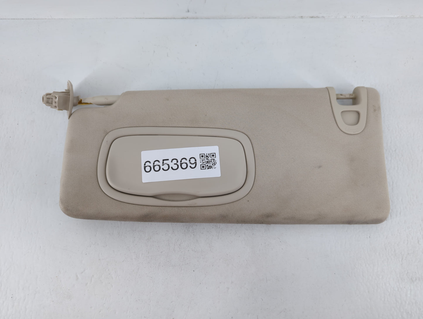 2015 Chrysler 200 Sun Visor Shade Replacement Passenger Right Mirror Fits OEM Used Auto Parts - Oemusedautoparts1.com