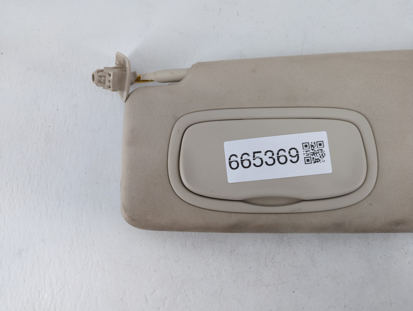 2015 Chrysler 200 Sun Visor Shade Replacement Passenger Right Mirror Fits OEM Used Auto Parts - Oemusedautoparts1.com