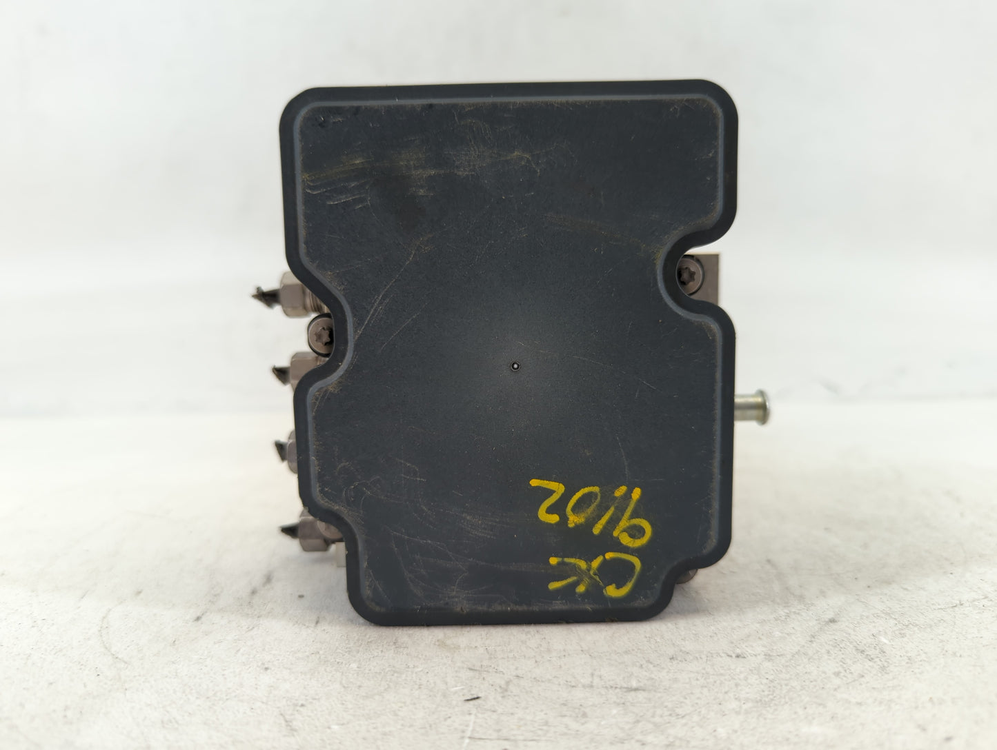 2015 Chrysler 200 ABS Pump Control Module Replacement P/N:P68232470AB Fits OEM Used Auto Parts - Oemusedautoparts1.com