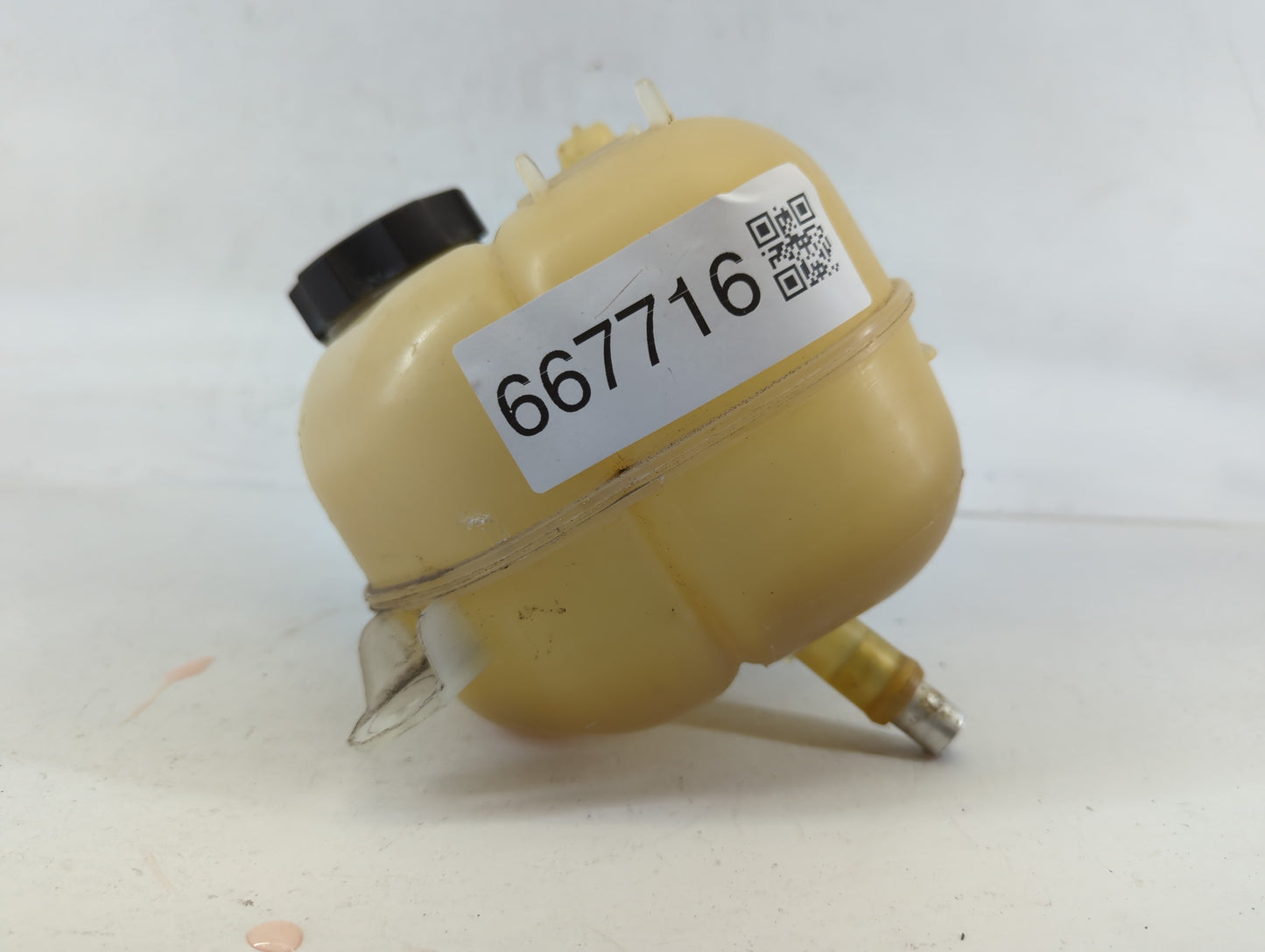 2015-2017 Chrysler 200 Radiator Coolant Overflow Expansion Tank Bottle - Oemusedautoparts1.com