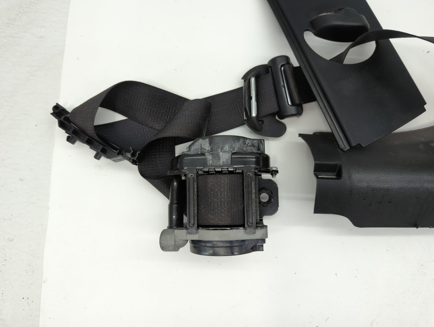 2015 Chrysler 200 Black Replacement Part - Oemusedautoparts1.com