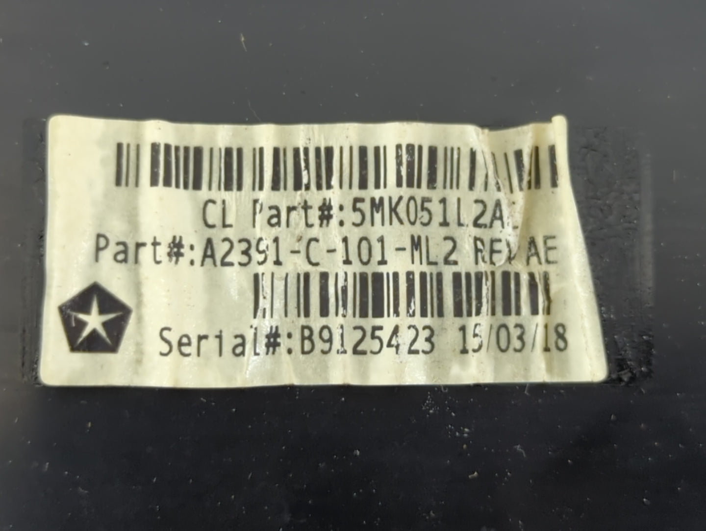 2015 Chrysler 200 Overhead Roof Console - Oemusedautoparts1.com